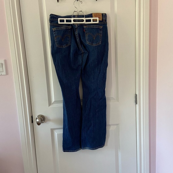 Levi’s Boot cut Jeans - Picture 4 of 6